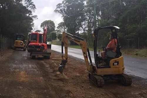 Excavators — Drilling, excavation and earthworks in Kiama, NSW