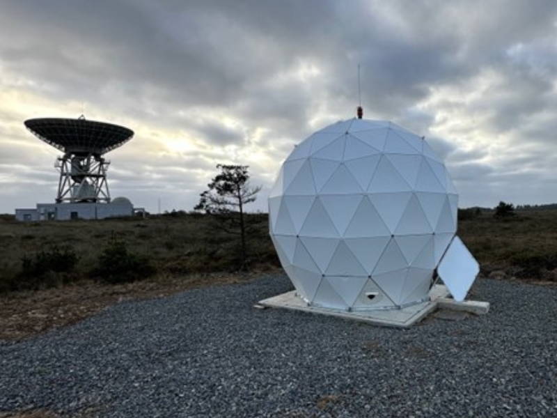 Photograph of DSTL Antenna Raydome located at Goonhilly.
