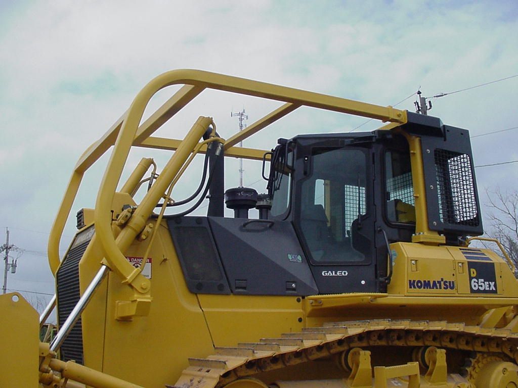 Komatsu Sweeps