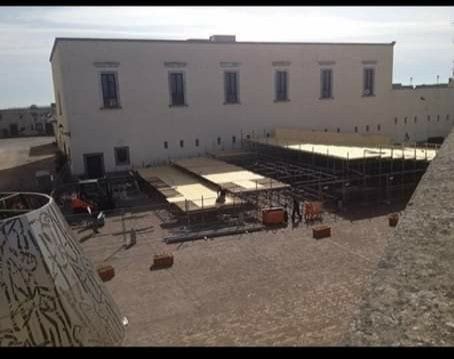 montaggio impalcatura in legno