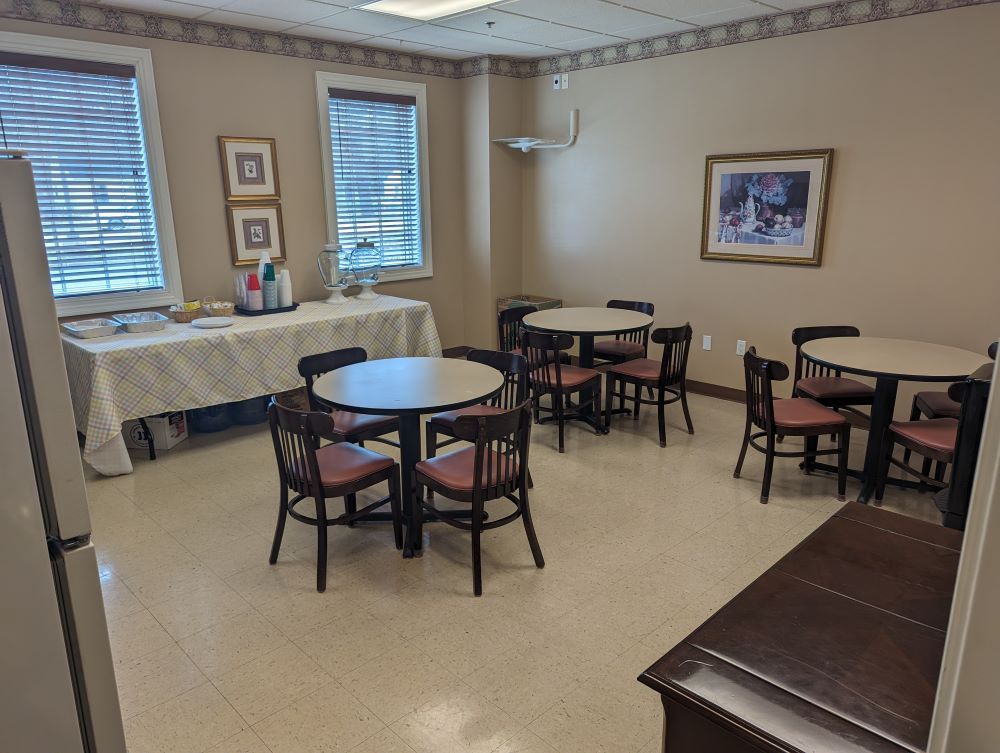 Redmond Funeral Home Lounge 
