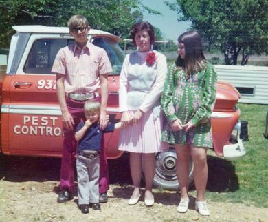 Family Old Picture — Jonesboro, AR — NEA Termite & Pest Control
