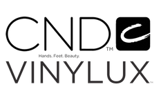 Le logo cnd vinylux est en noir et blanc et dit mains, pieds, beauté.