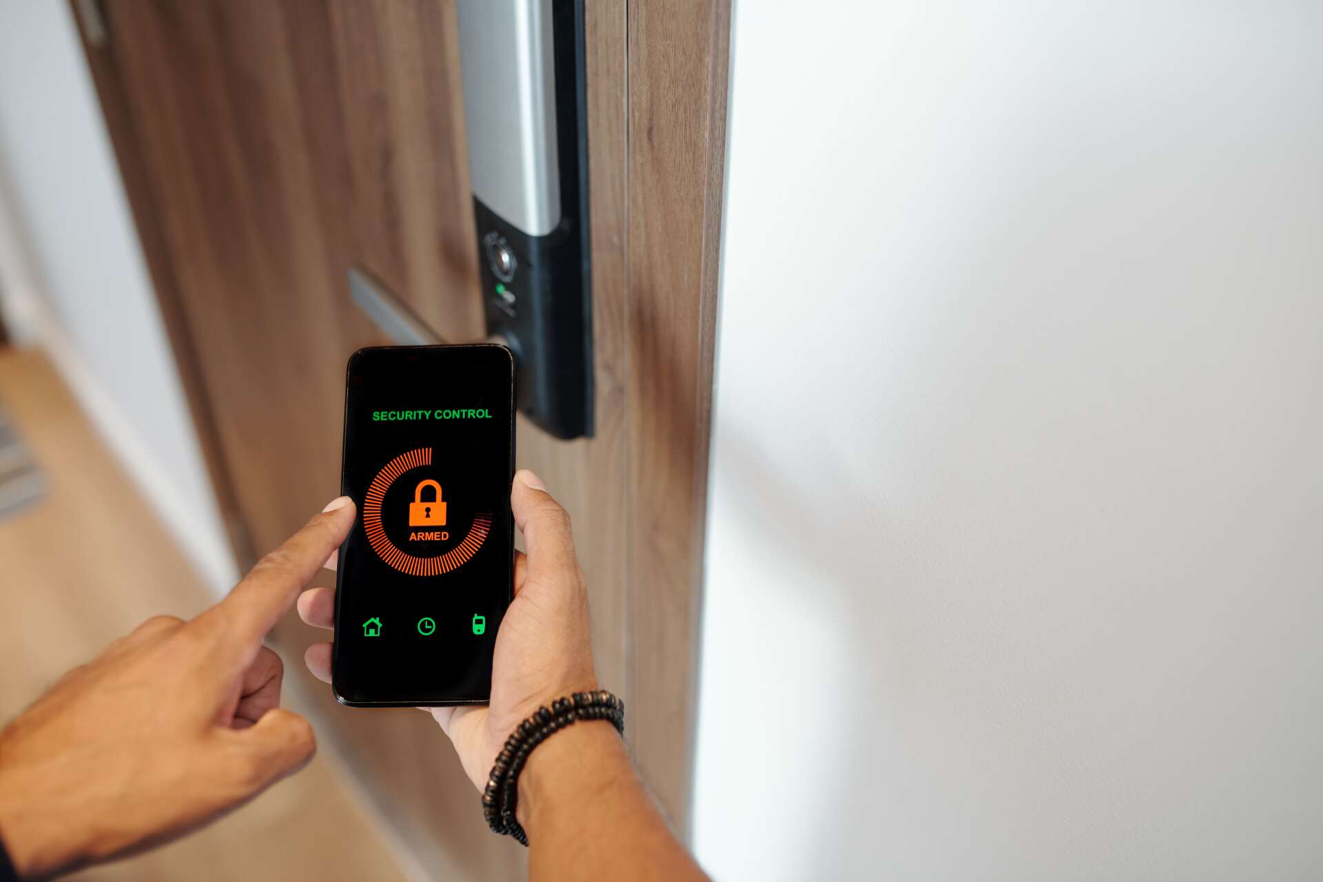 Smart Locks: Temporary Access, Long-Term Security | Prolocksmith Orlando