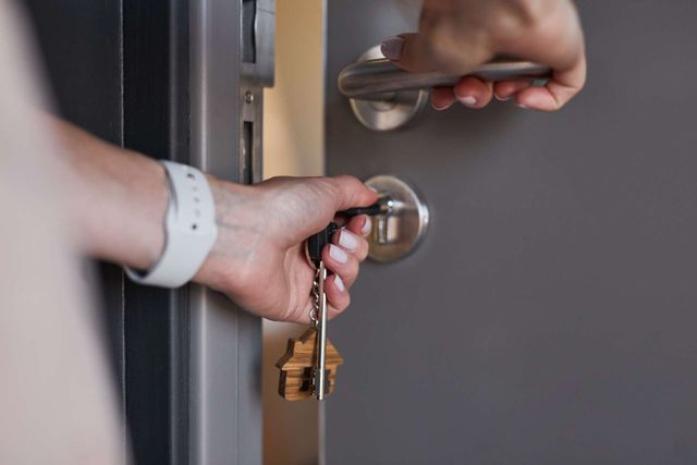 Can the Summer Heat Affect Door Locks? - Alpine Lock & Safe