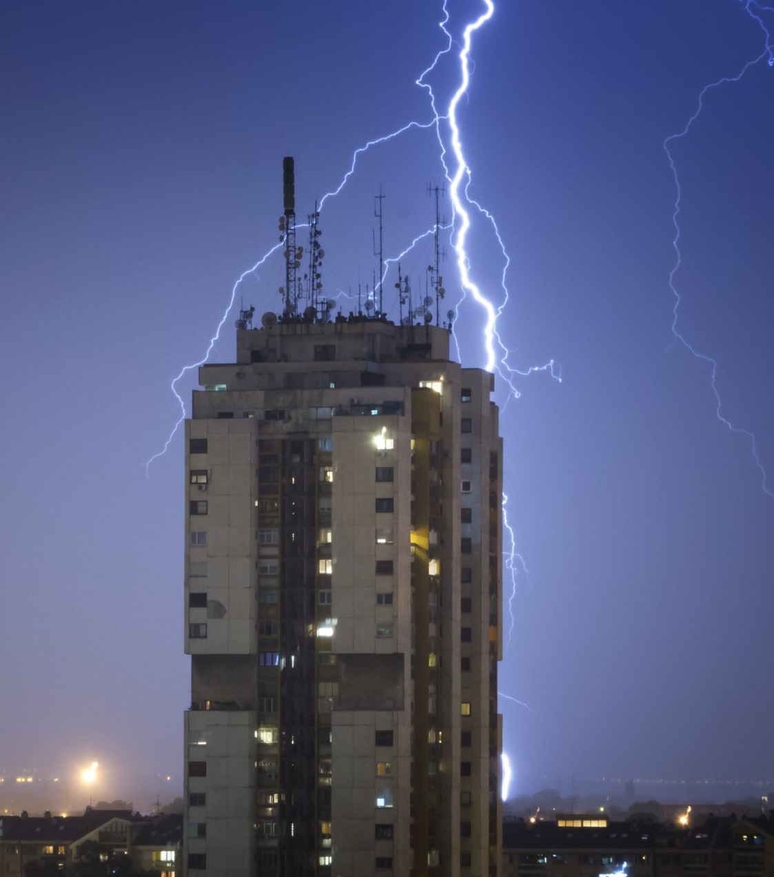 Sistemas Eléctricos Industriales