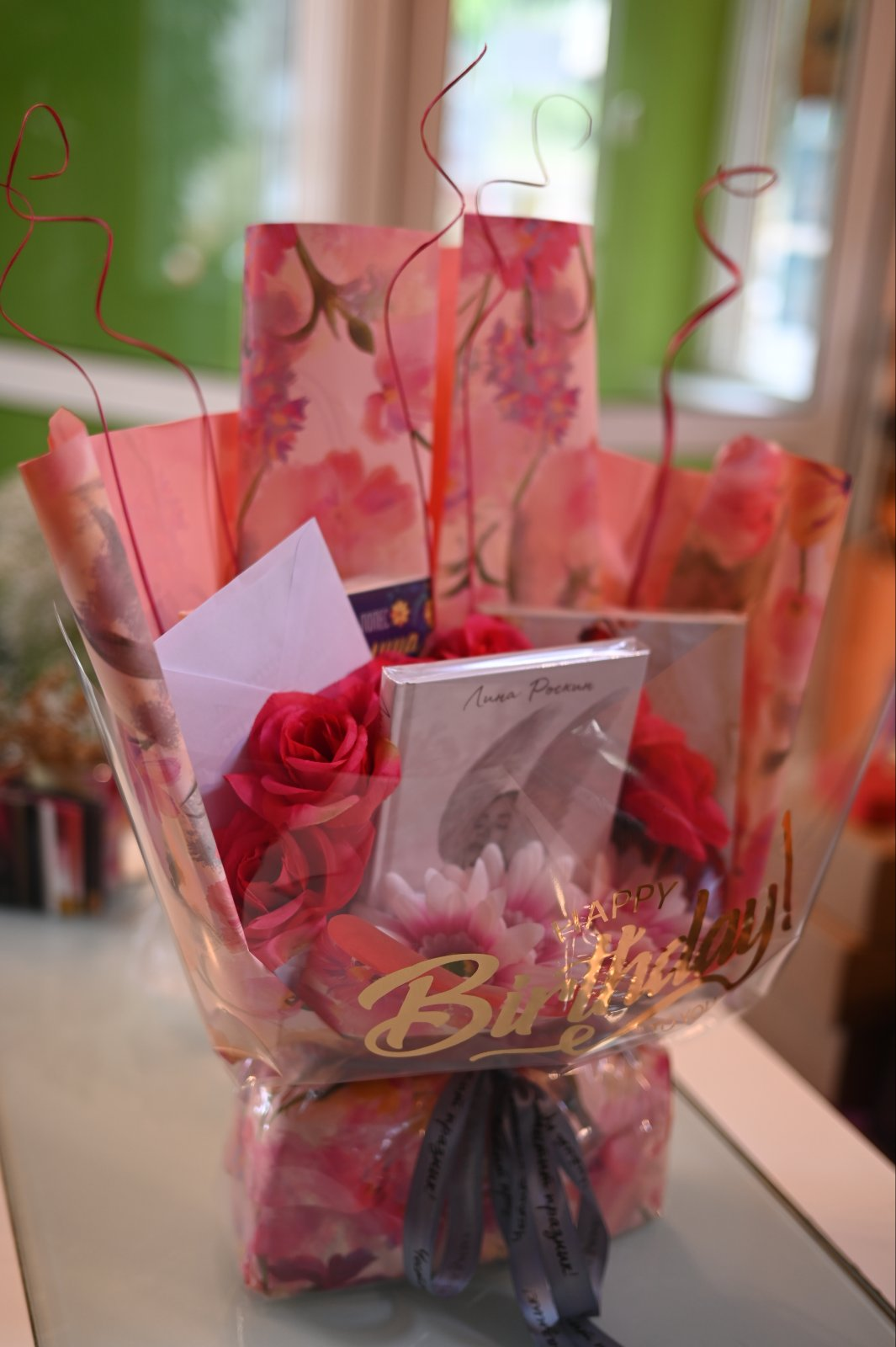 книжни букети с книга и  цветя