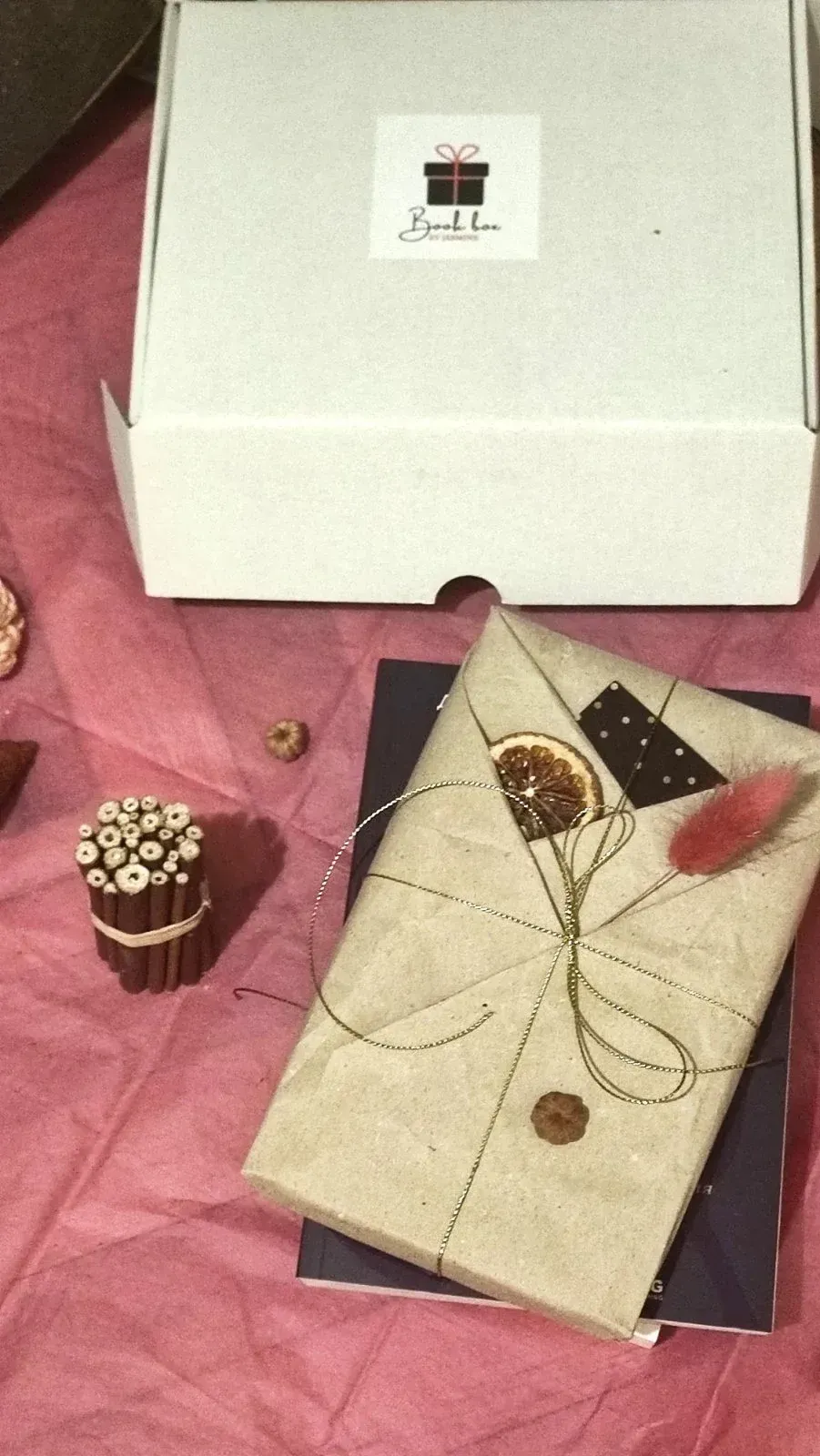 Mystery Box кутия с книга изненада