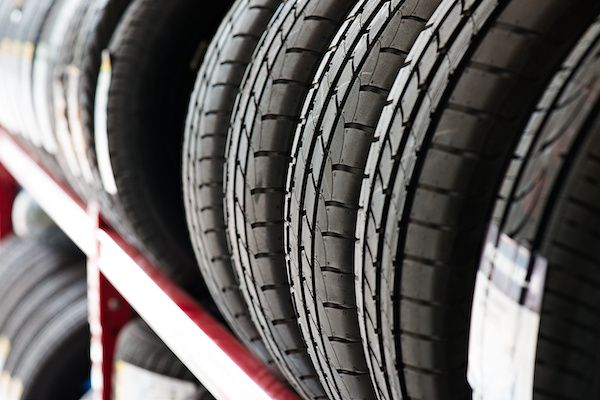 What Type of Tires Are Good for the Everyday Driver? | Autotrends - Irving Park