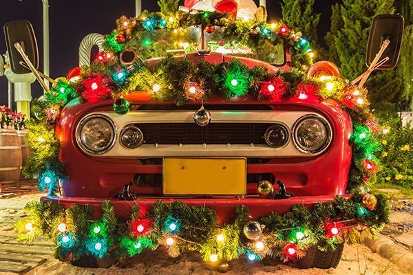 What Are the Best Christmas Car Decorations? | Autotrends - Irving Park