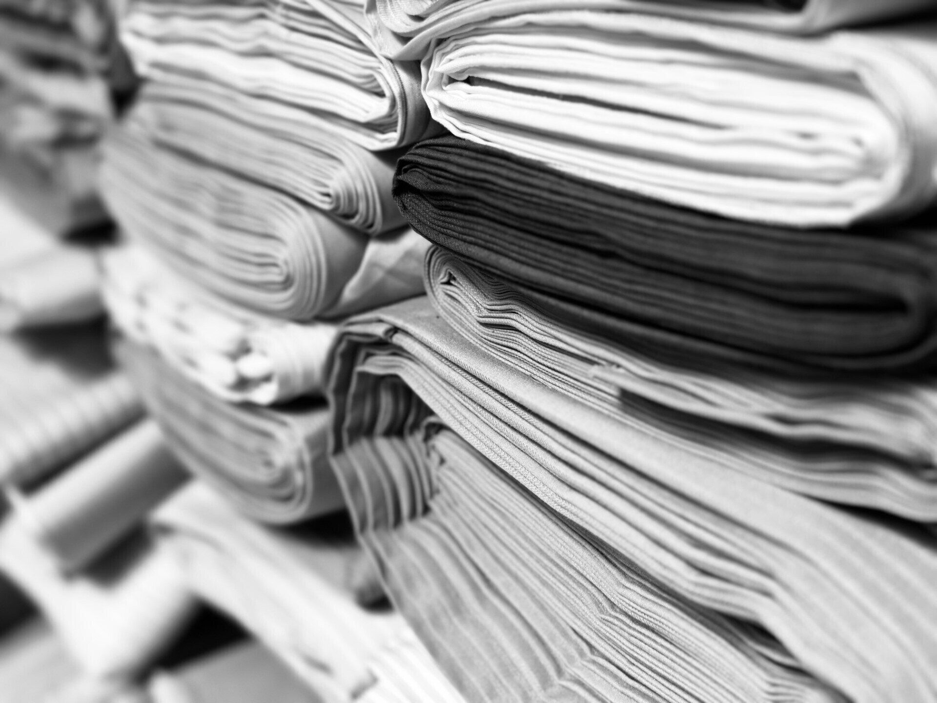 Albomoda & Fill En Blanc, diseño y confección de uniformes corporativos y trajes para damas y caballeros