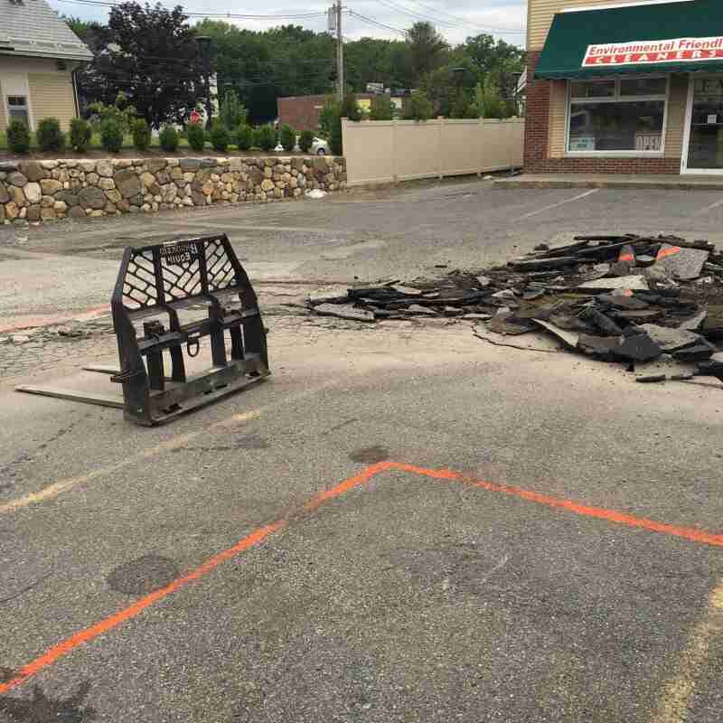 Sudburry Pizza #2 - Sealcoating in Worcester, MA