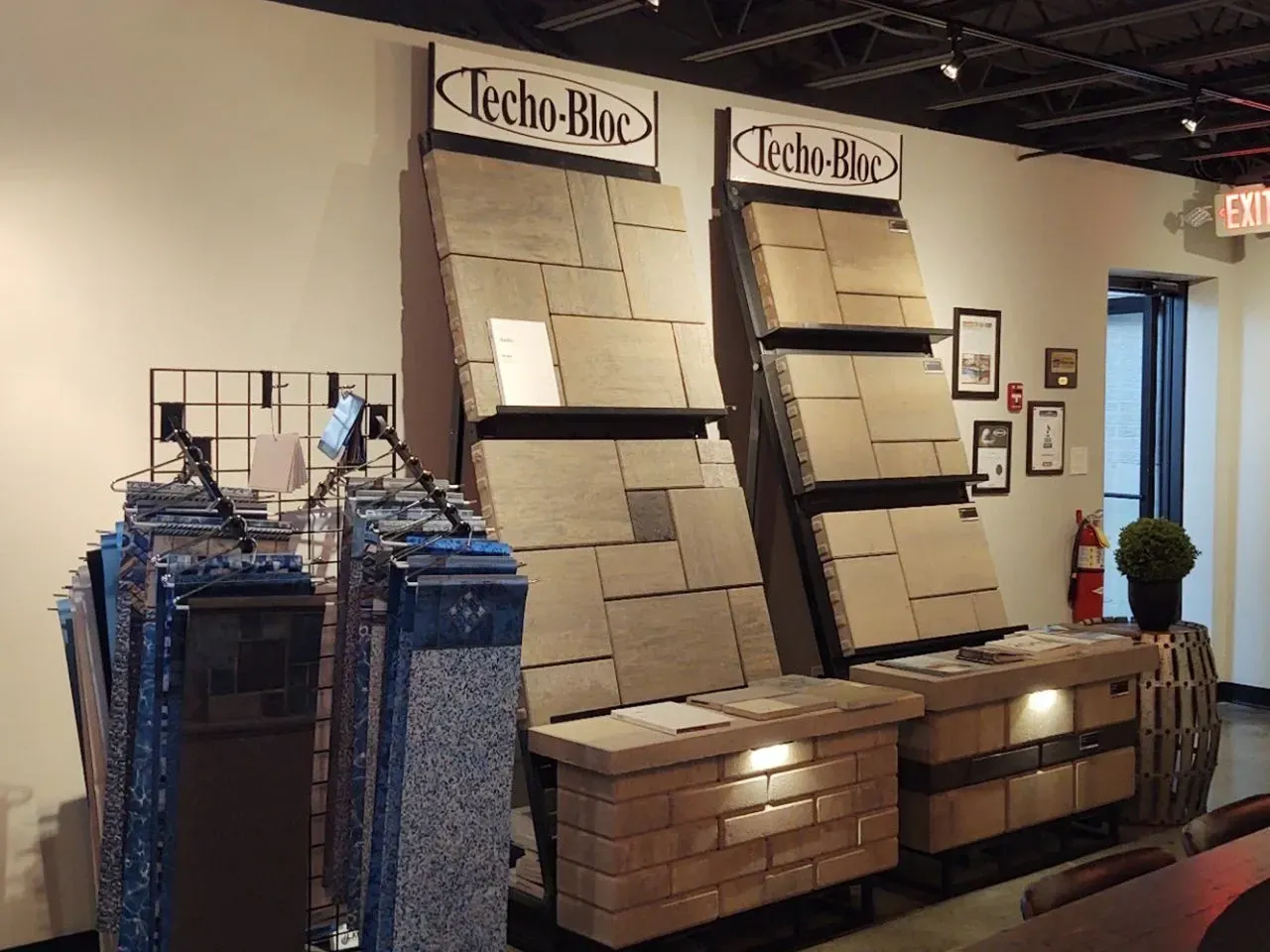 Omni Scapes & Pools Showroom Interior