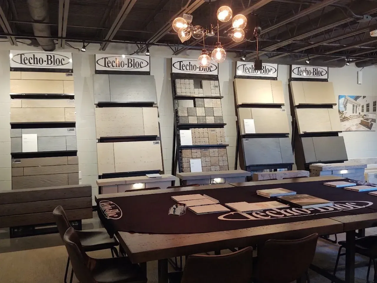 Omni Scapes & Pools Showroom Interior