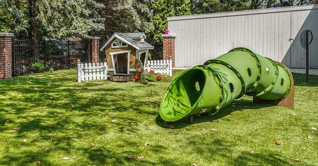 Playgrounds and Schools Artificial Turf