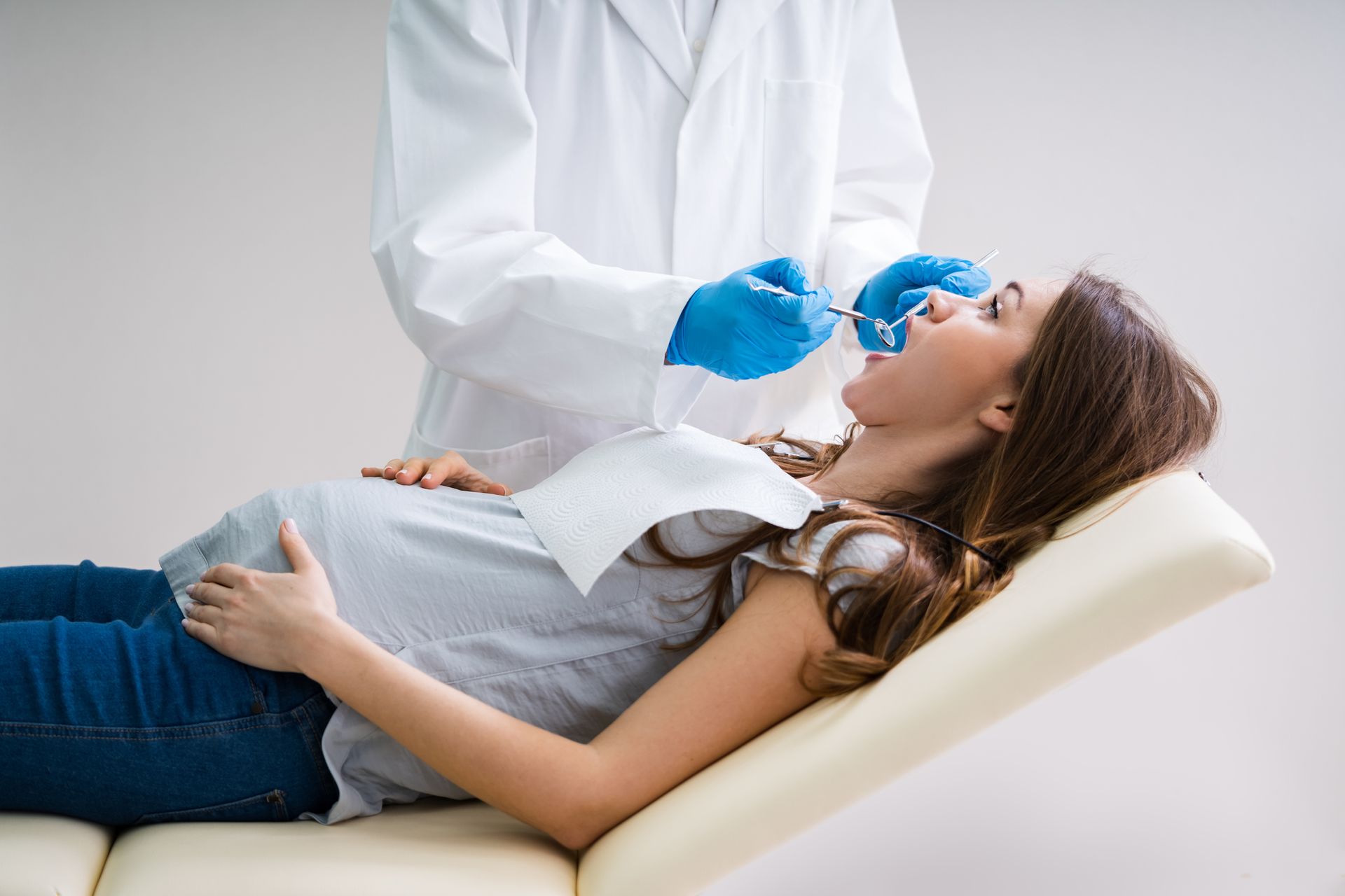 Si può fare l’anestesia dal dentista in gravidanza?