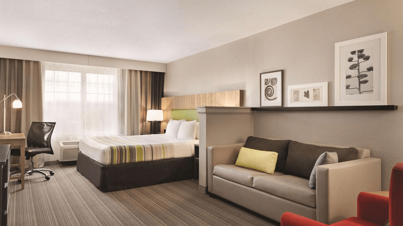 Country Inn & Suites Teacher Discount | Choice Hotels Teacher Discount | Education Discount on Hotels & Travel