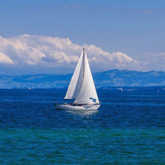 sailing boat