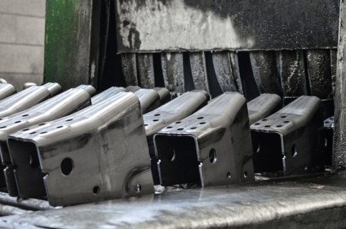 Sgrassaggio di metalli