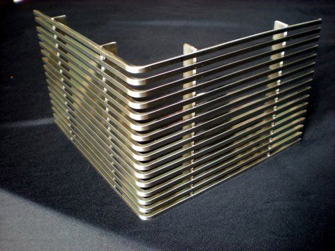 90 degree vee wire corner panel