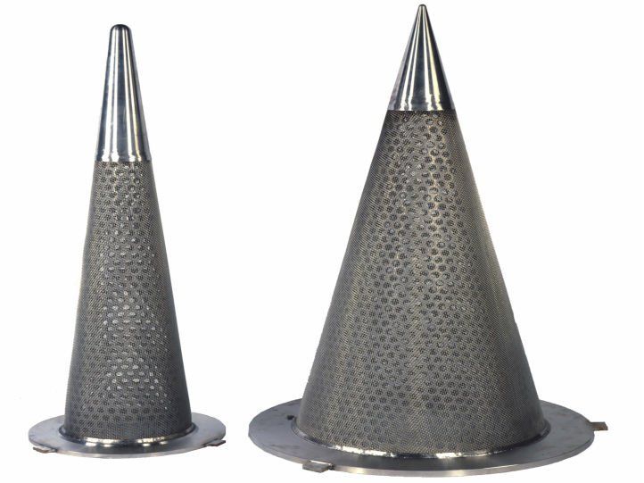Conical strainer with blank end