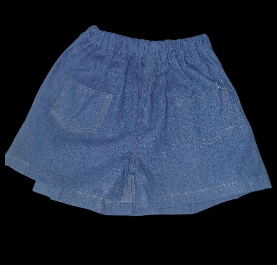 Little girls pleaded skort