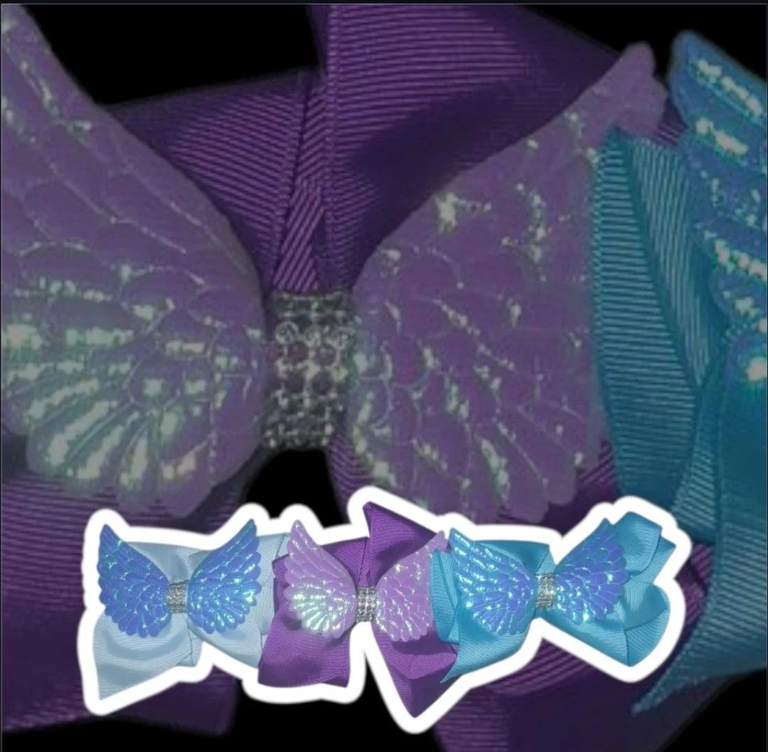 Angel wings hair clip