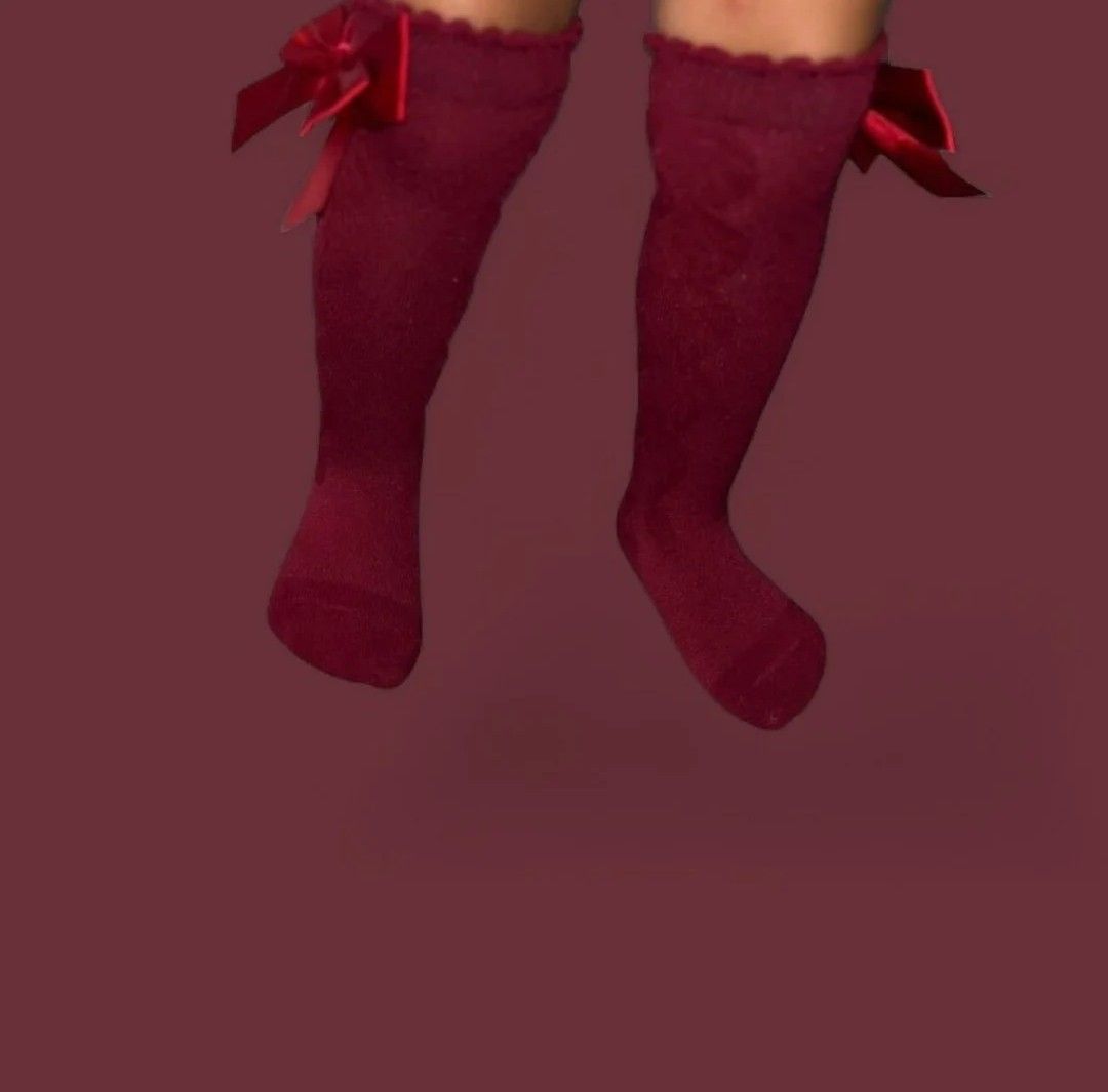 Silk bow high knee socks
