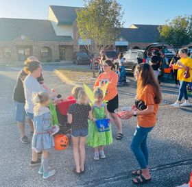 Merrie teaching a group
