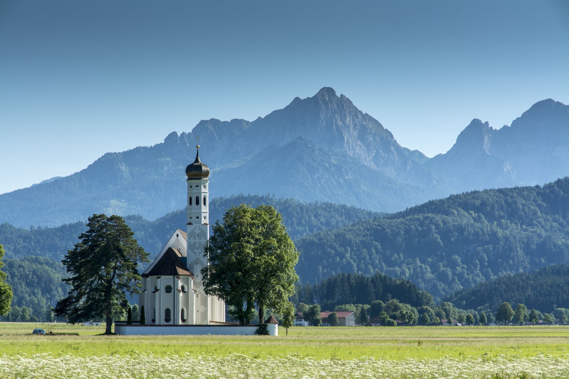 Aparthotel Werdenfels Ausflugziele Wieskirche naehe Murnau am Staffelsee gelegen