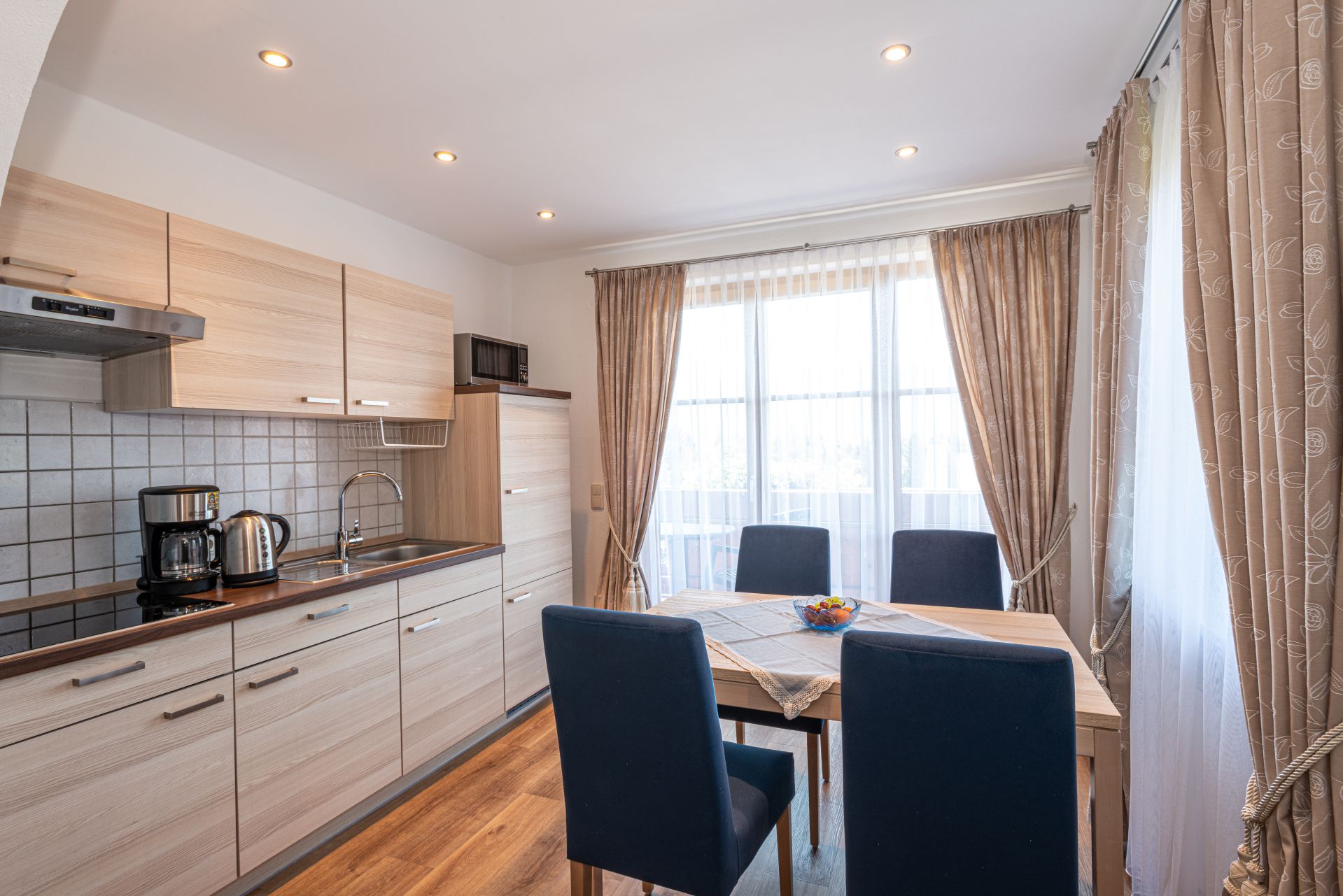 Ferienwohnung mit Frühstück, modern, Balkon, Neubau, 82418, Murnau am Staffelsee, Unterkunft, Bayern, Oberbayern