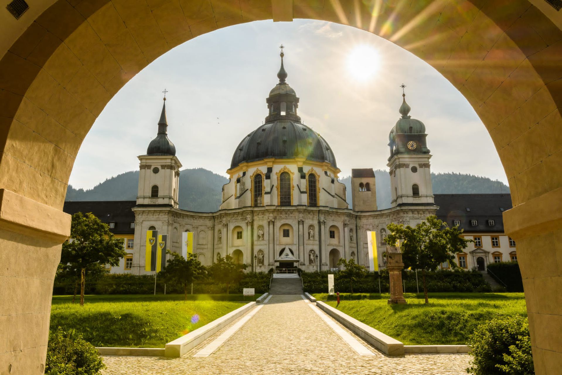 Ausflugsziel Kloster Ettal, Naehe Murnau am Staffelsee, Das Blaue Land, Oberbayern, Bayern, werdenfels