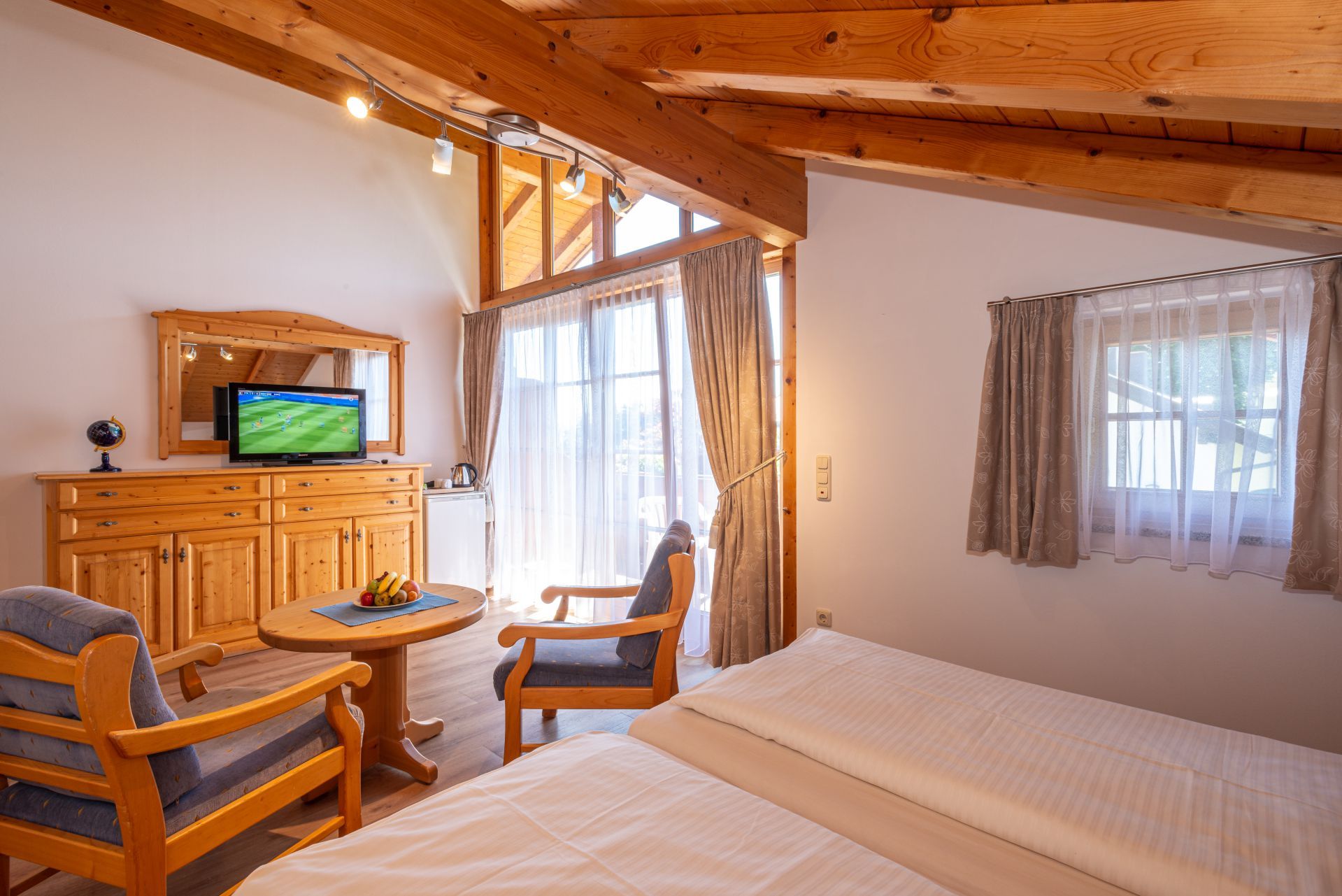 Zimmer, Murnau, am Staffelsee, Walchensee, mit Frühstück, buchen, suchen, Unterkunft, Aparthotel Werdenfels