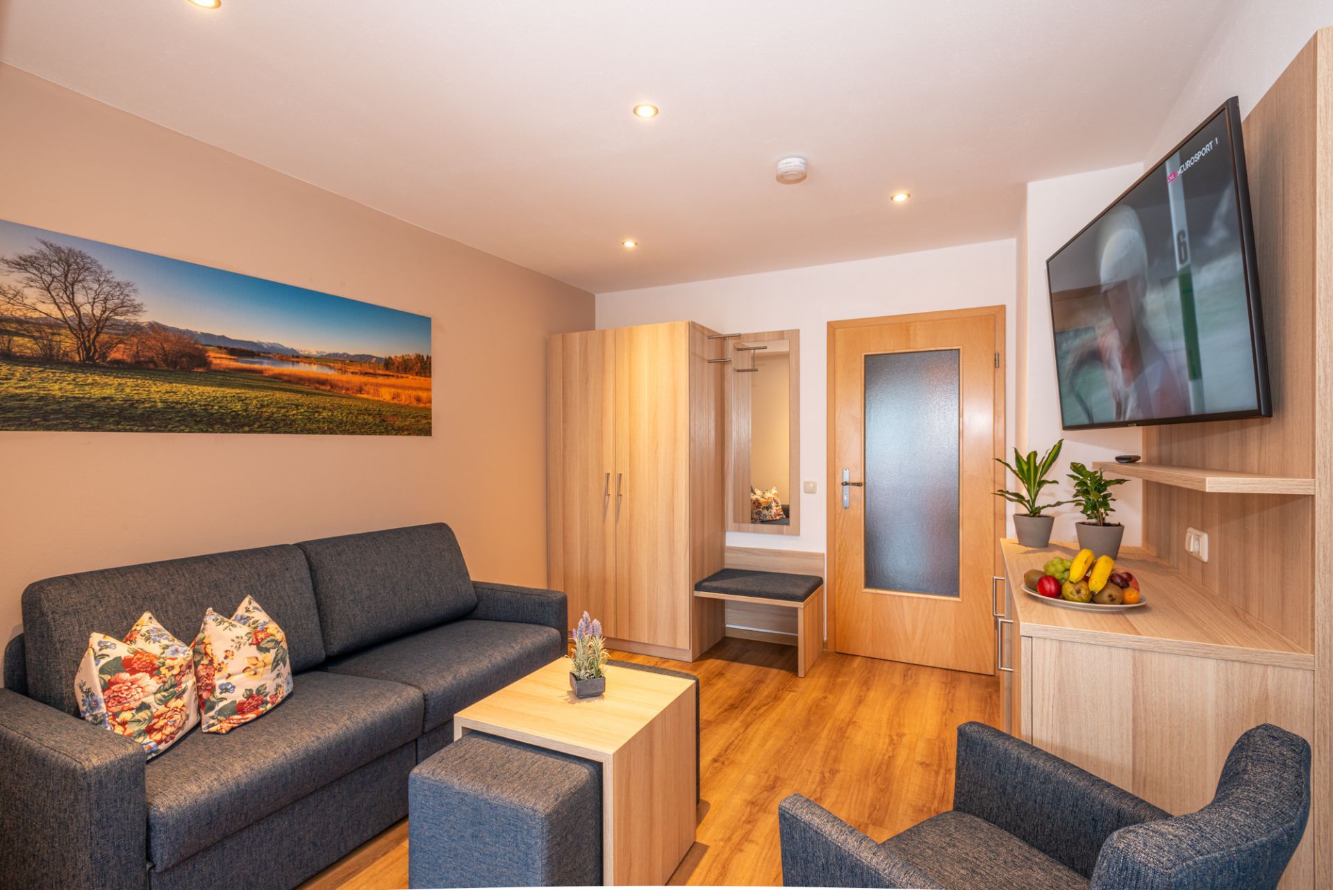 2 Zimmer Superior Apartment mit Südbalkon oder Südterrasse. Auf Wunsch mit Frühstück oder Bäcker Semmeldienst