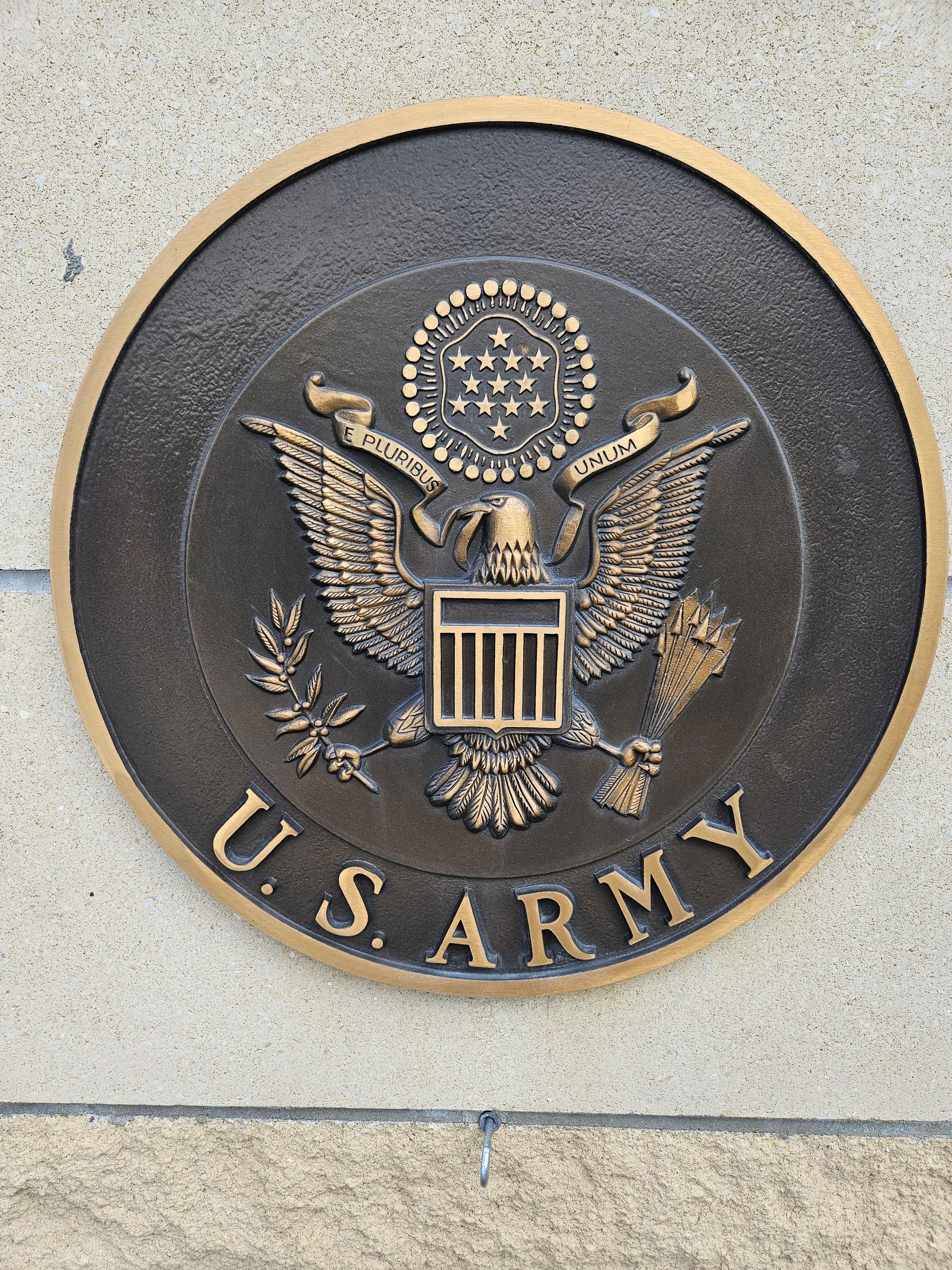 A plaque that says u.s. army on it