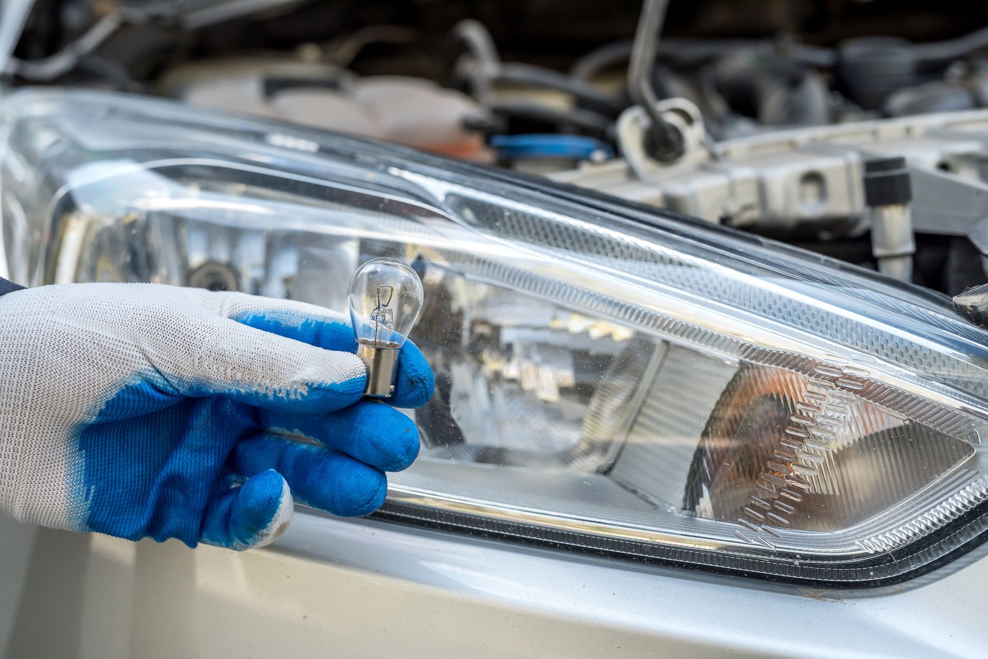 How to Replace a Car Headlight Bulb: Step-by-Step | Forthright Auto Repair