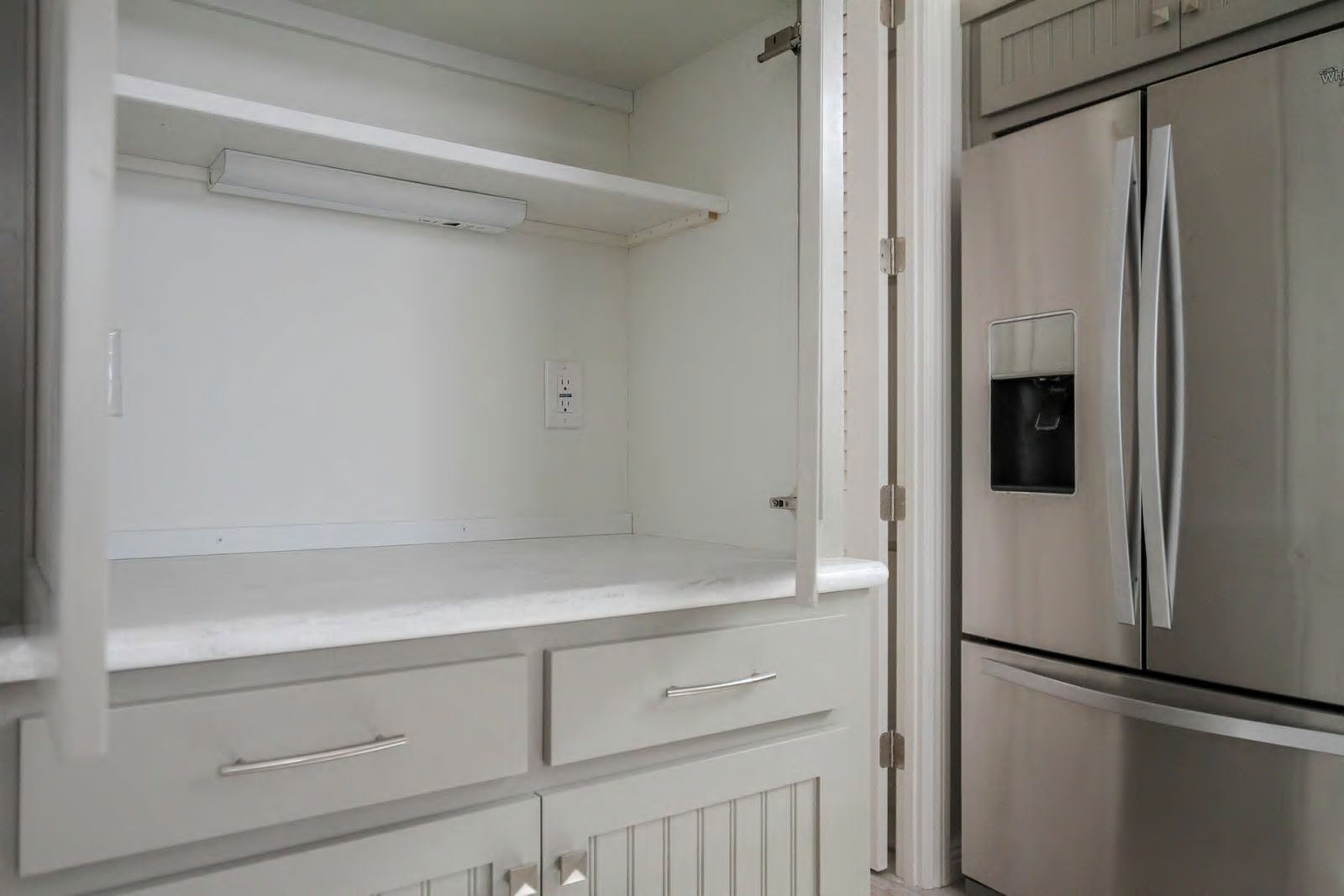 White Custom Cabinet — Bakersfield, CA — Valley Manufactured Homes, Inc.