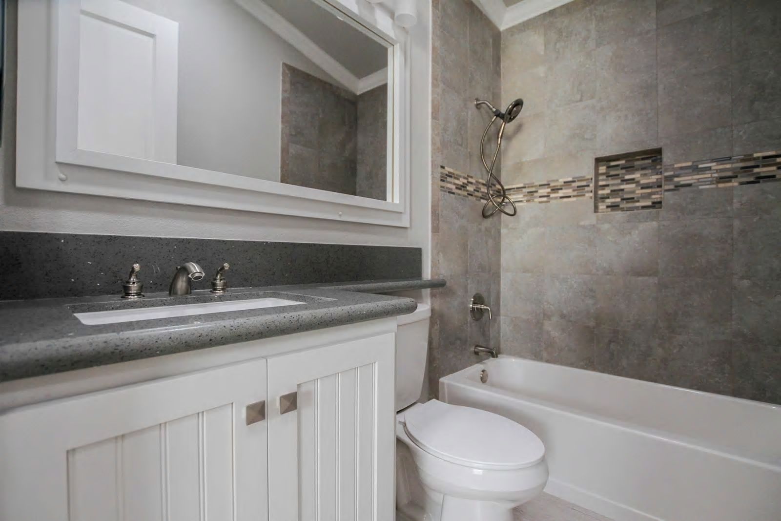 Newly Remodeled Bathroom — Bakersfield, CA — Valley Manufactured Homes, Inc.