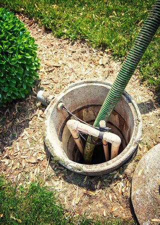 Cleaning Septic Tank — Clyman, WI — United Septic & Drain Services Inc