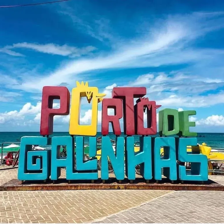 A sign that says porto de galinhas on it