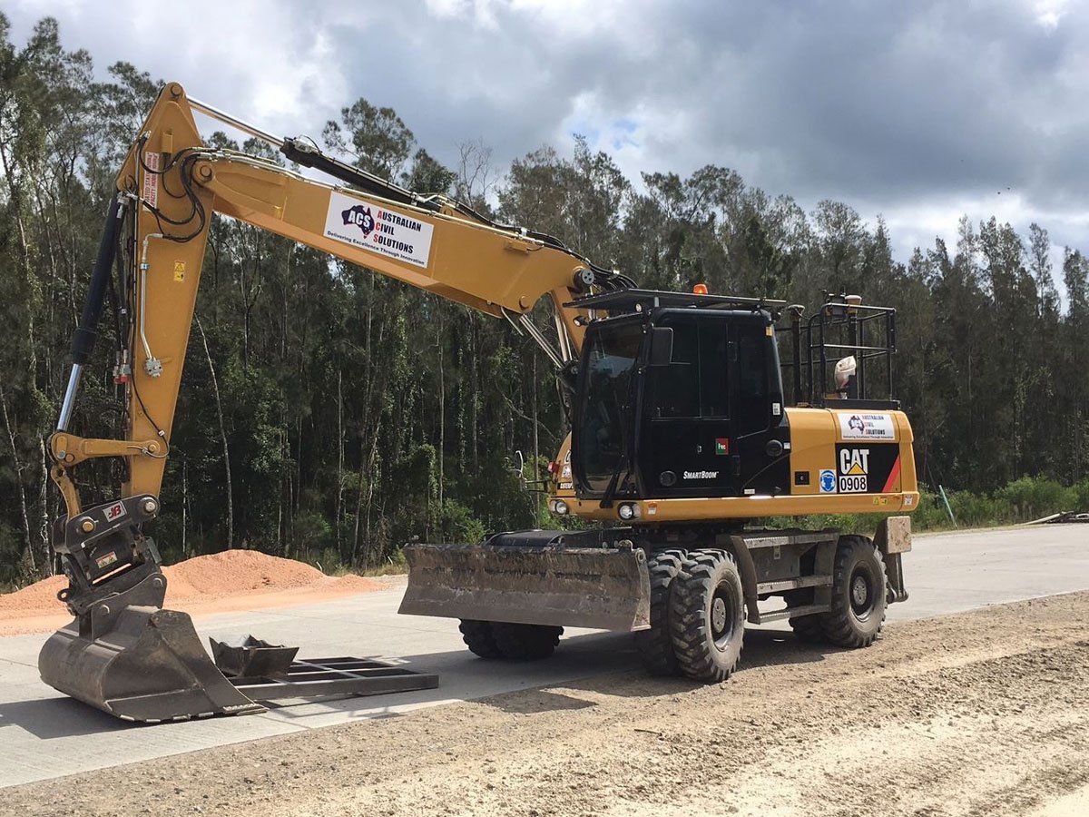 21-25 Tonne Tracked Excavators