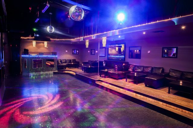 NYX Lounge & Lifestyle Club Nightclub (Oakville)