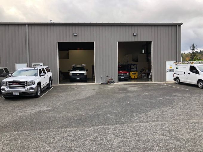 Cars on Garage | Bellingham, WA | Environmental Pest Control