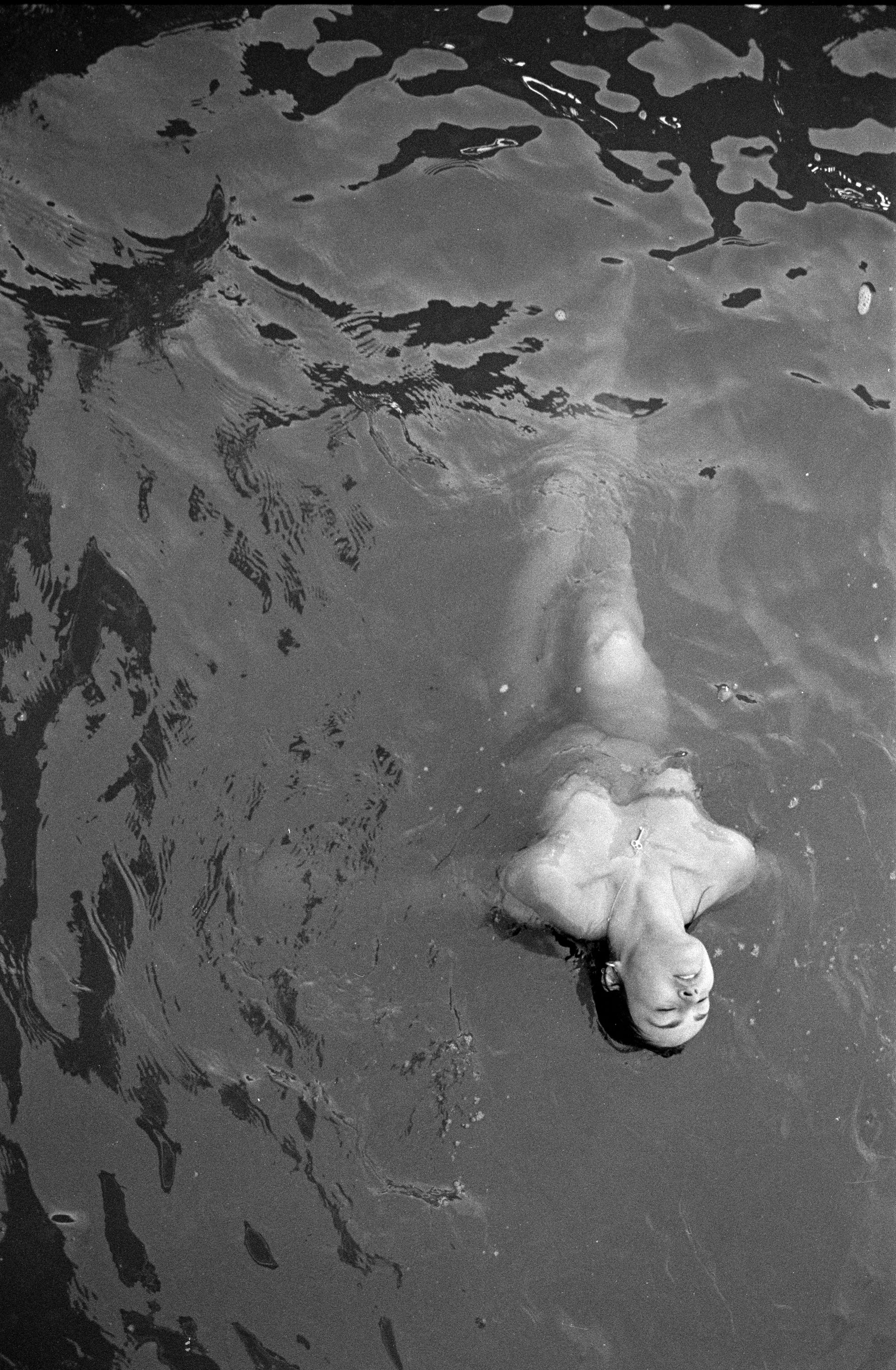 Intermundane woman 7