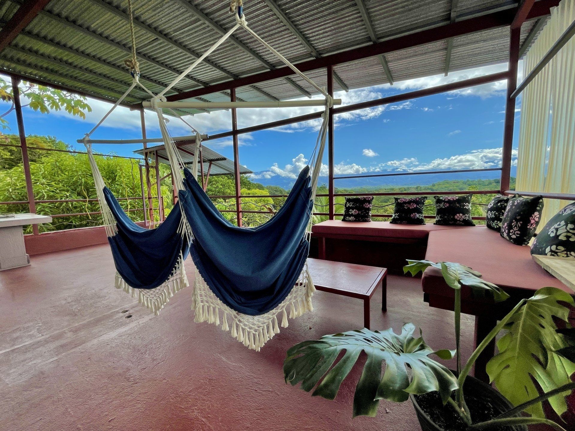 Birdsnest treehouse style apartment Quepos Costa Rica
