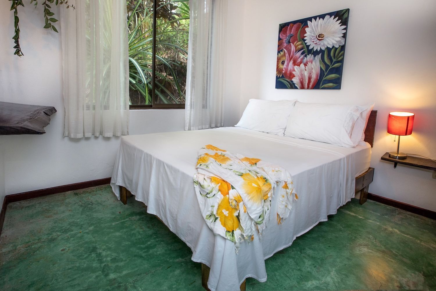 private standard room shared bathroom