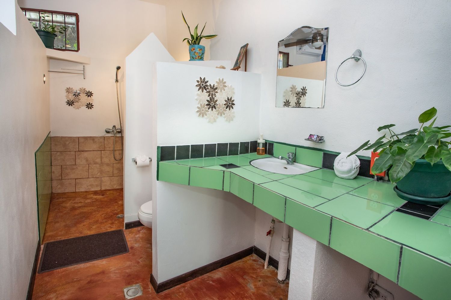 private apartment for 3 with private bathroom and air conditioning 