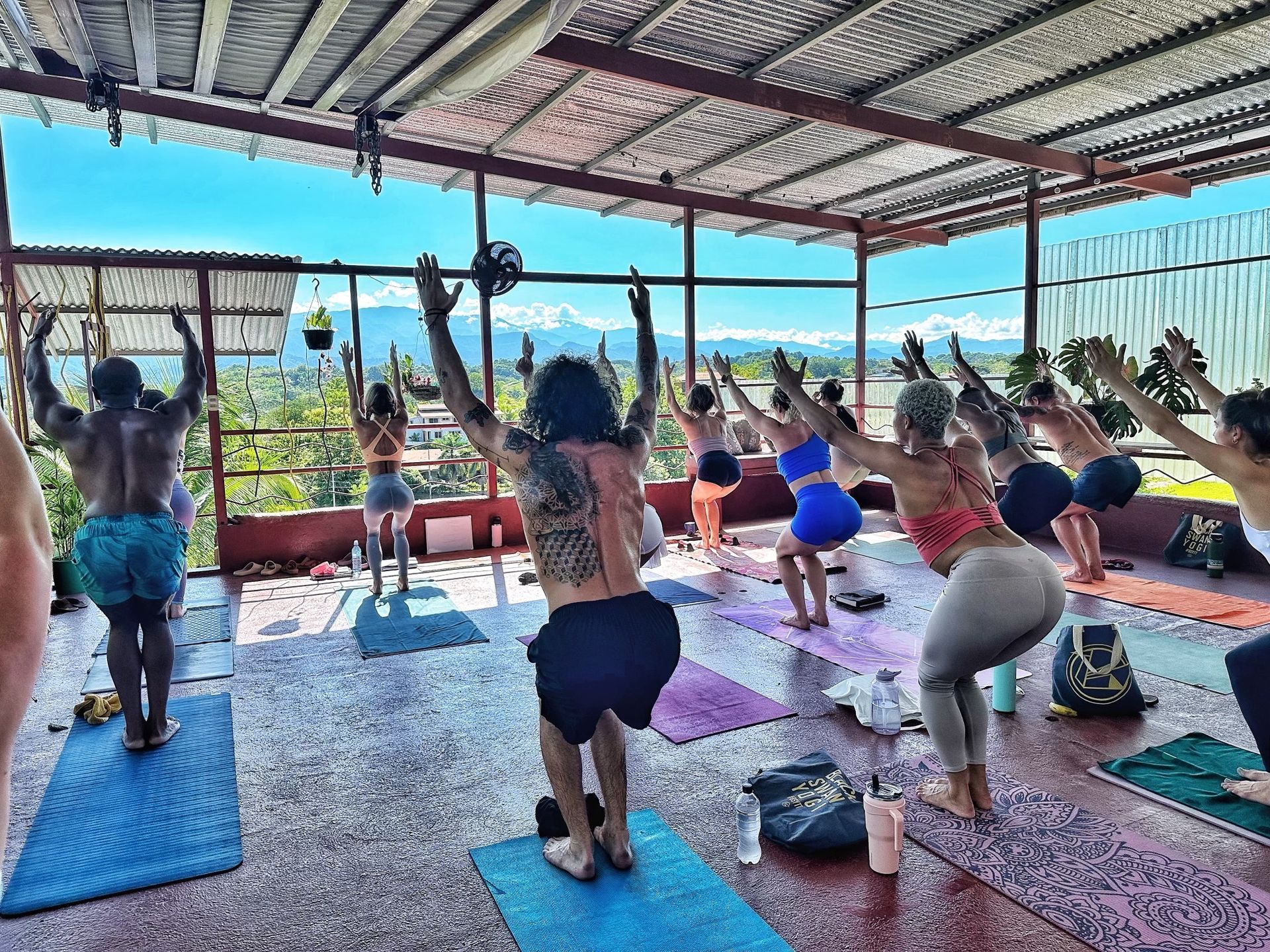 200hr yoga teacher training costa rica