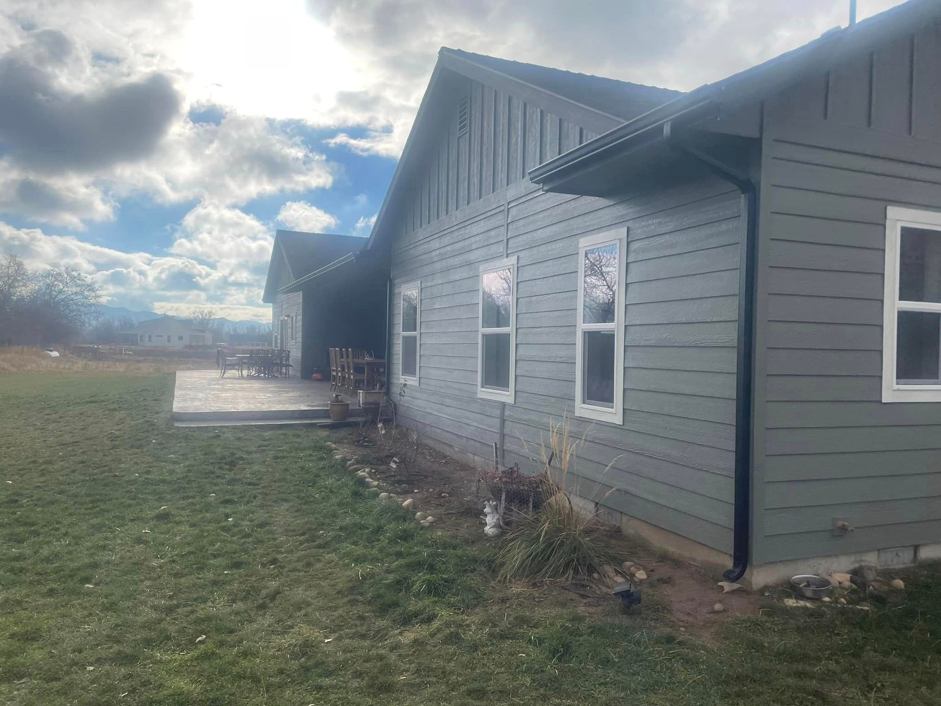 Elite Seamless Rain Gutter