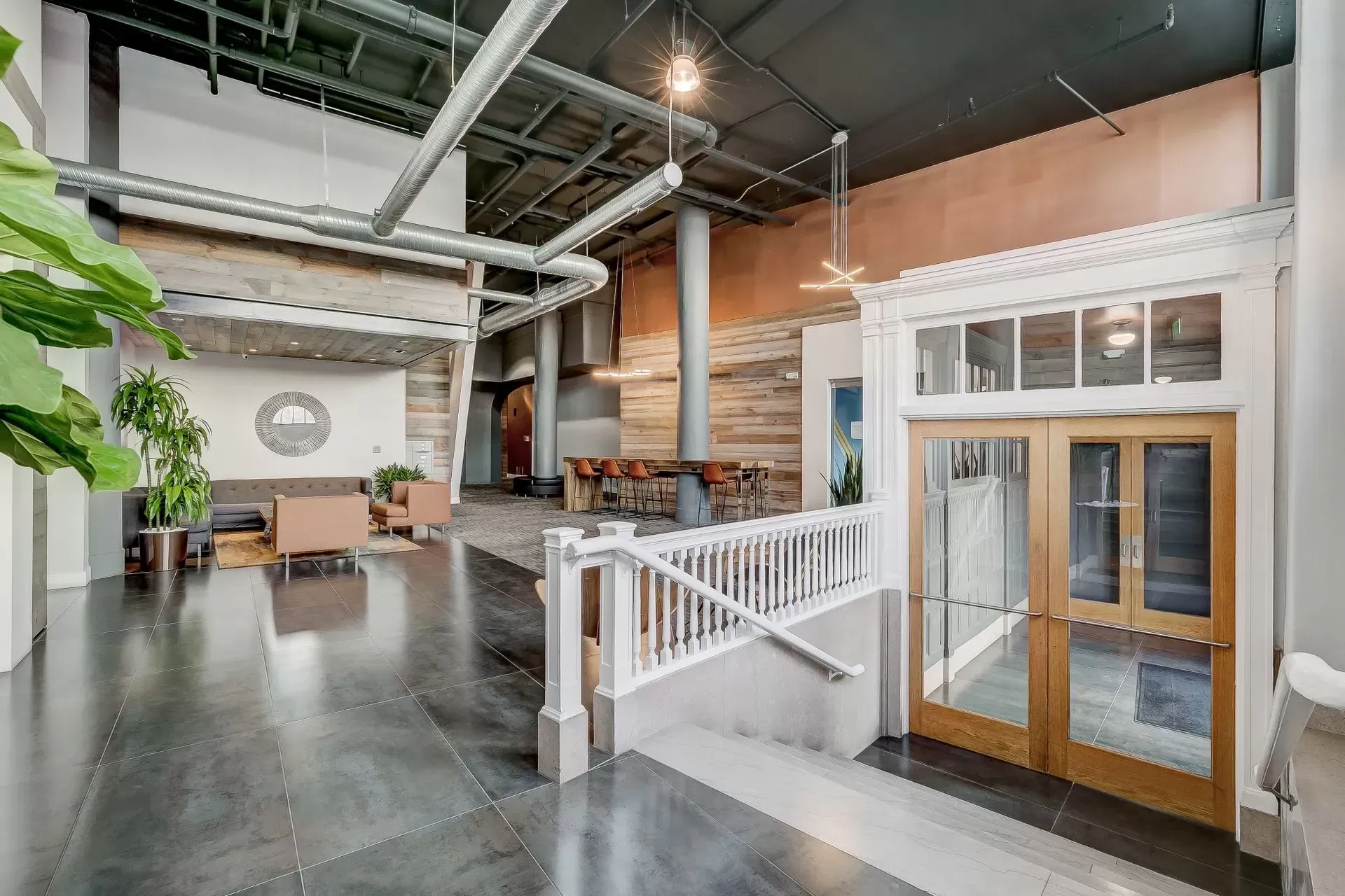 entryway to lobby area